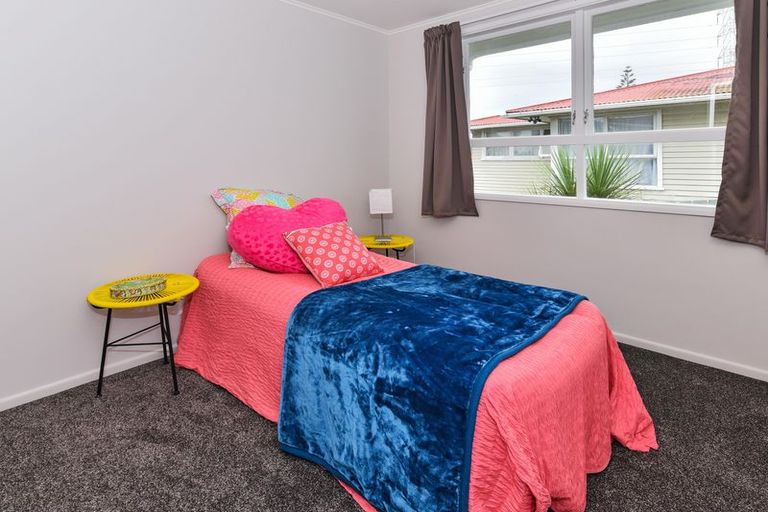 Photo of property in 102 Tennessee Avenue, Mangere East, Auckland, 2024