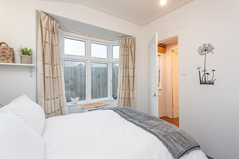 Photo of property in 3a Mclellan Place, Ilam, Christchurch, 8041