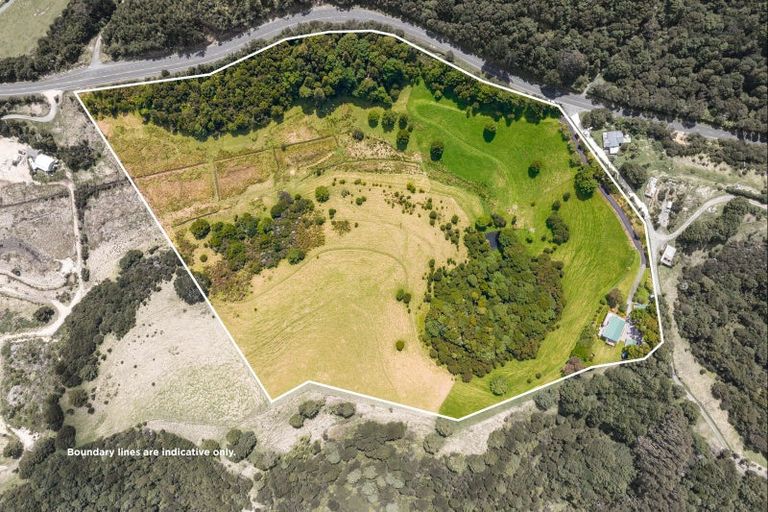 Photo of property in 1500 Ngunguru Road, Ngunguru, Whangarei, 0173