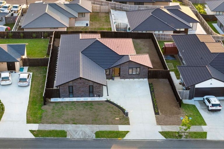 Photo of property in 138 Hitchen Road, Pokeno, 2402