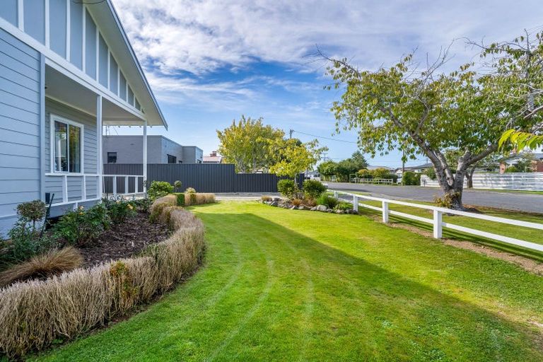 Photo of property in 44 Queen Street, Winton, 9720