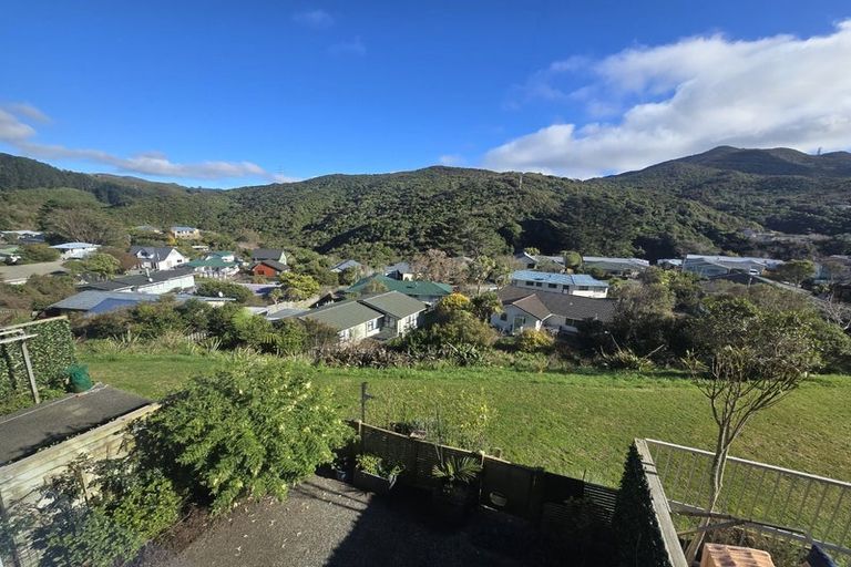 Photo of property in 38 Saddleback Grove, Karori, Wellington, 6012