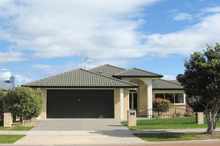 Photo of property in 81 Kahira Crescent, Papamoa Beach, Papamoa, 3118