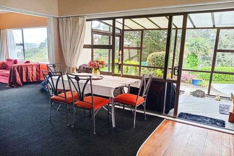 Photo of property in 28 Shakespeare Road, Bastia Hill, Whanganui, 4500