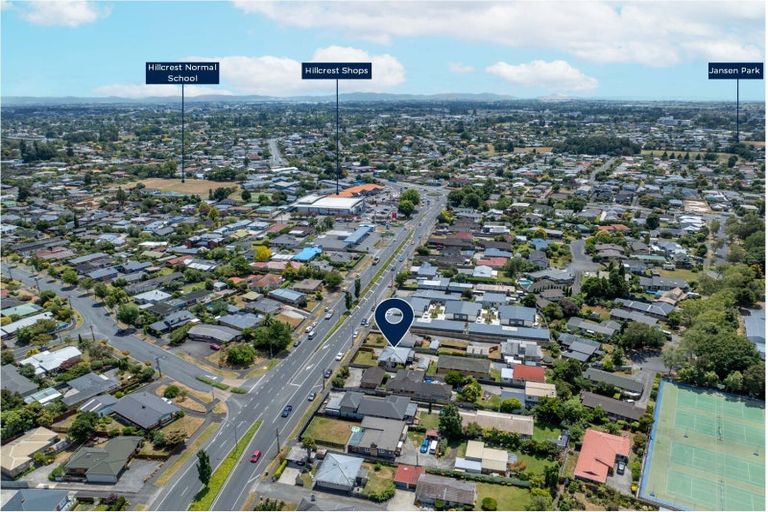 Photo of property in 309a Cambridge Road, Hillcrest, Hamilton, 3216