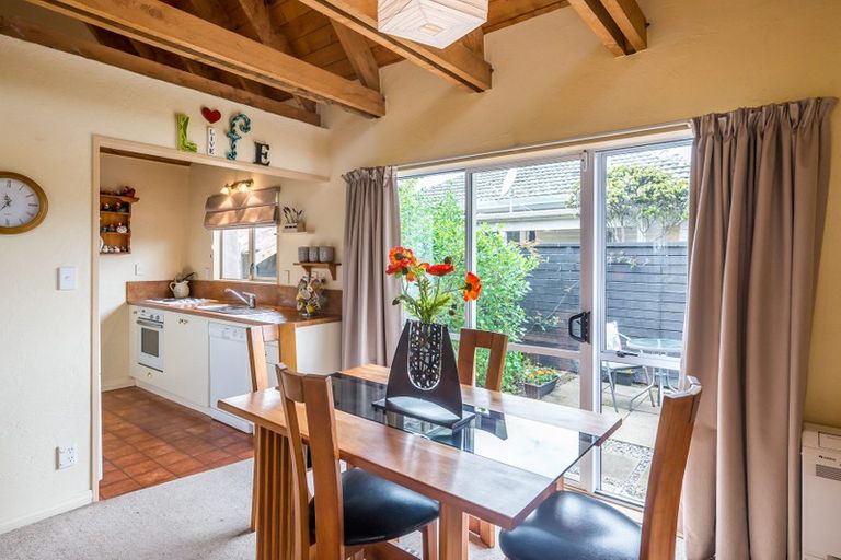 Photo of property in 8 Rosedale Place, Levin, 5510