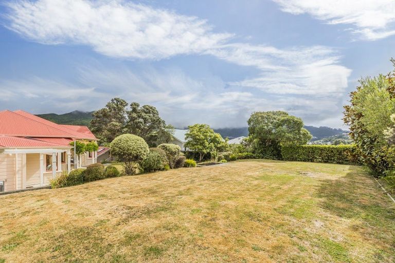 Photo of property in 11 Trelissick Crescent, Ngaio, Wellington, 6035