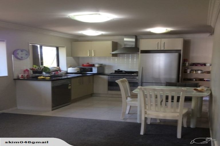Photo of property in 40 Ballymore Drive, Pinehill, Auckland, 0632