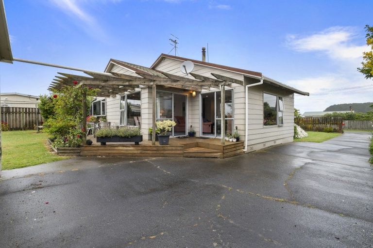 Photo of property in 1960 Parewanui Road, Parewanui, Bulls, 4894