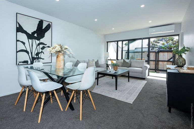 Photo of property in 4/71b Main Road, Redcliffs, Christchurch, 8081