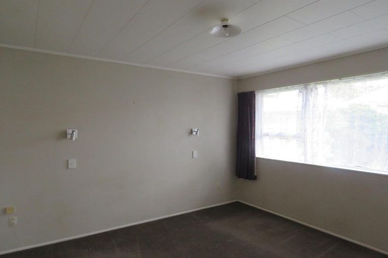 Photo of property in 4/6 Karamu Street, Strandon, New Plymouth, 4312