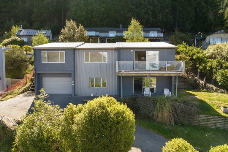 Photo of property in 59 Dart Place, Fernhill, Queenstown, 9300