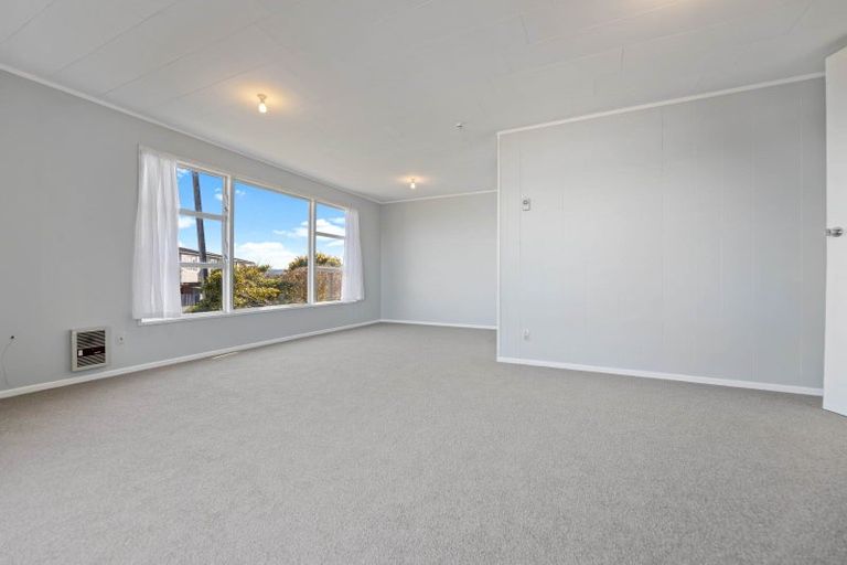 Photo of property in 13 Beachman Grove, Hilltop, Taupo, 3330