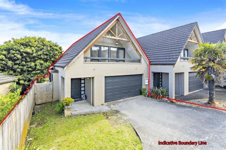 Photo of property in 44 Earnslaw Crescent, Clover Park, Auckland, 2019