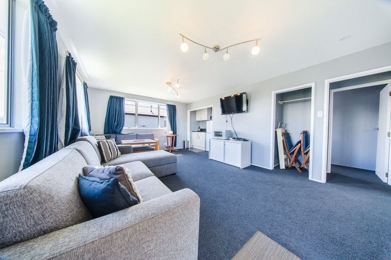 Photo of property in 32 Rata Road, Twizel, 7901