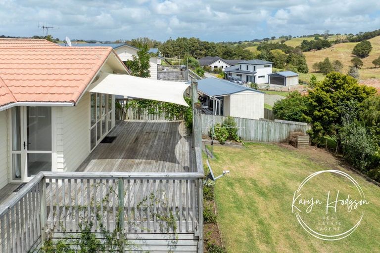 Photo of property in 12 Ash Grove, Maungaturoto, 0520