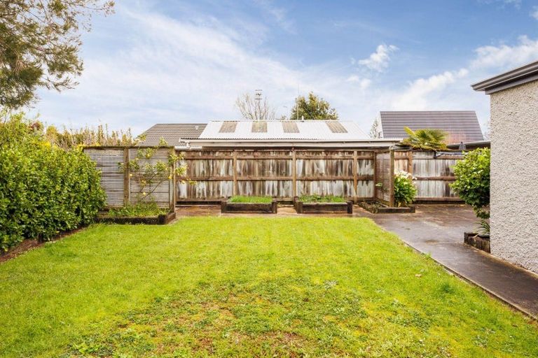 Photo of property in 30 Terry Crescent, Milson, Palmerston North, 4414