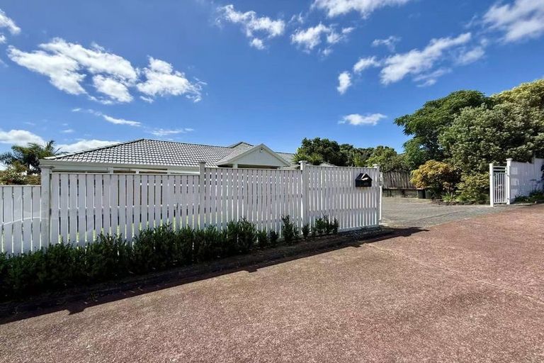 Photo of property in 164 Millhouse Drive, Golflands, Auckland, 2013