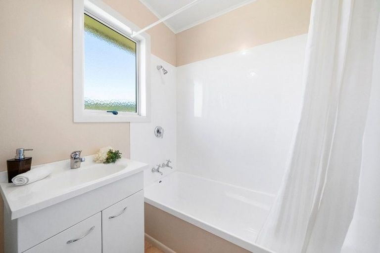 Photo of property in 40 Norfolk Street, Wainuiomata, Lower Hutt, 5014