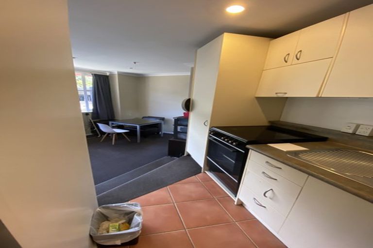 Photo of property in Terrace Garden Apartments, 1c/120 The Terrace, Wellington Central, Wellington, 6011