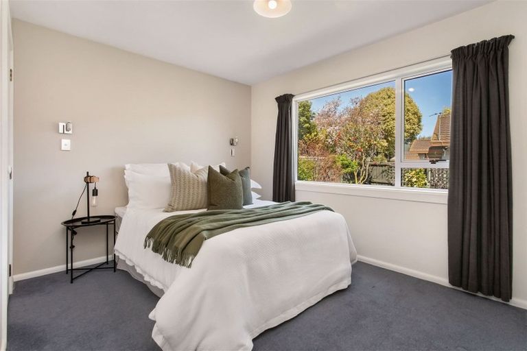 Photo of property in 16 Cam Place, Harewood, Christchurch, 8051