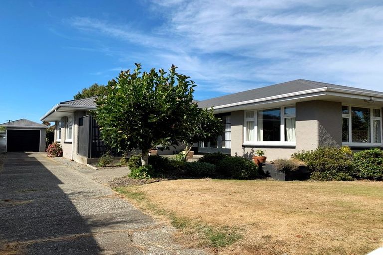 Photo of property in 17 Springbank Street, Bryndwr, Christchurch, 8053