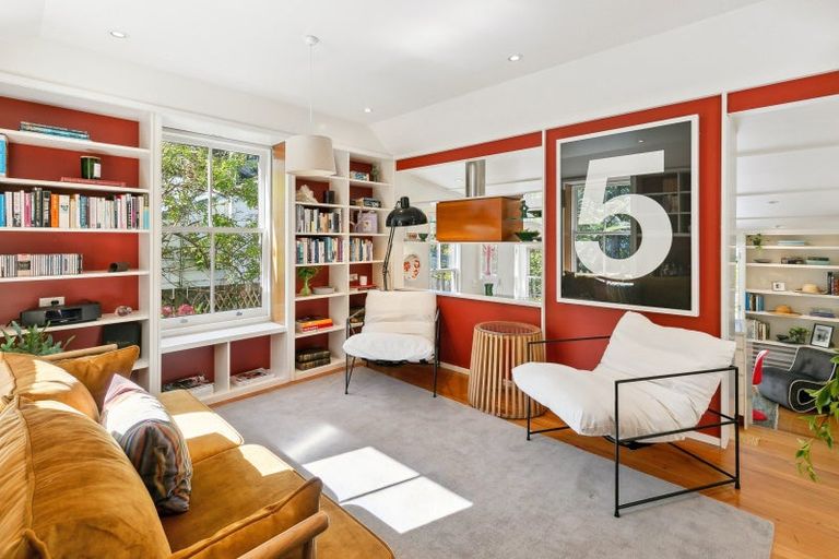 Photo of property in 39 Glenbervie Terrace, Thorndon, Wellington, 6011