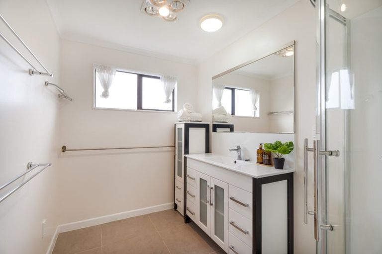 Photo of property in 11 Renoir Avenue, Belmont, Lower Hutt, 5010