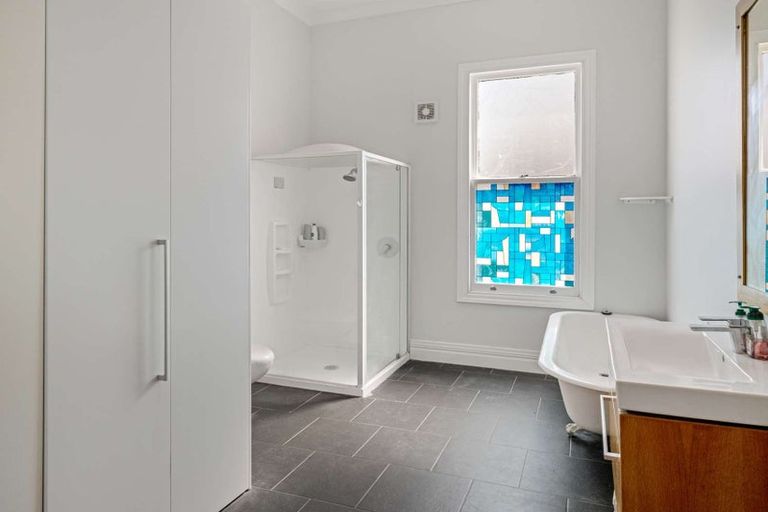 Photo of property in 11 Hurworth Place, College Estate, Whanganui, 4500