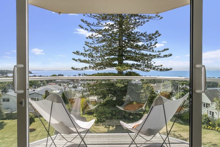 Photo of property in 3/90 Kitchener Road, Milford, Auckland, 0620