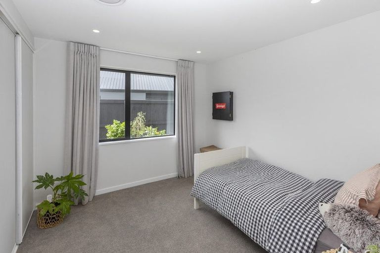 Photo of property in 7 Winning Post Place, Halswell, Christchurch, 8025