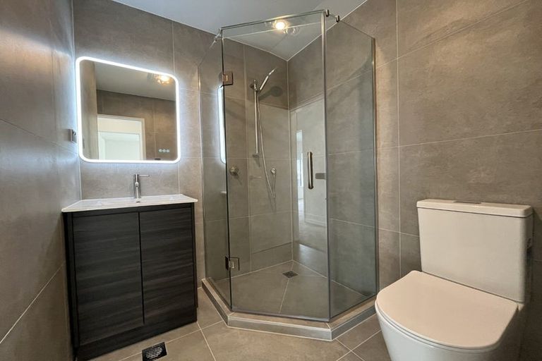 Photo of property in 98f Royal Road, Massey, Auckland, 0614