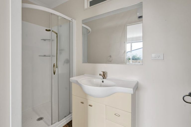 Photo of property in 25 Silvan Place, Bell Block, New Plymouth, 4312