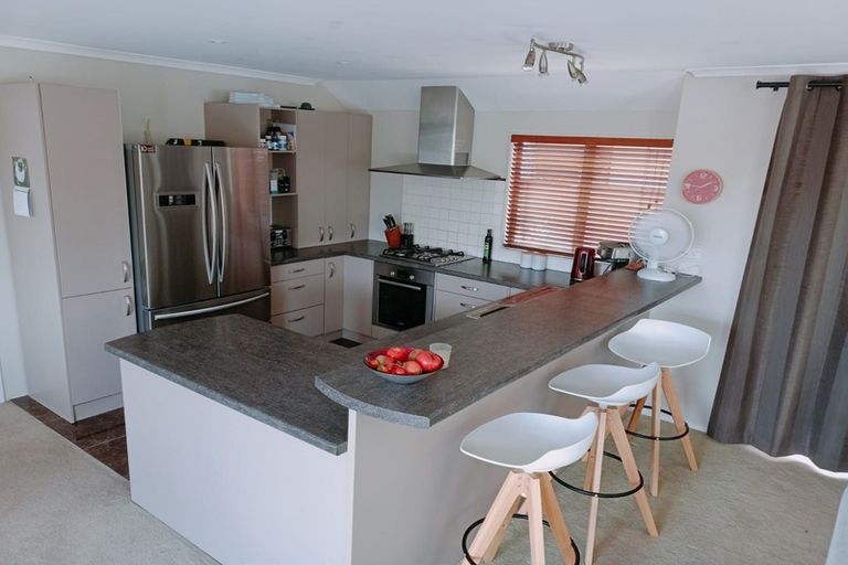 Photo of property in 11 Parkwood Crescent, Gulf Harbour, Whangaparaoa, 0930