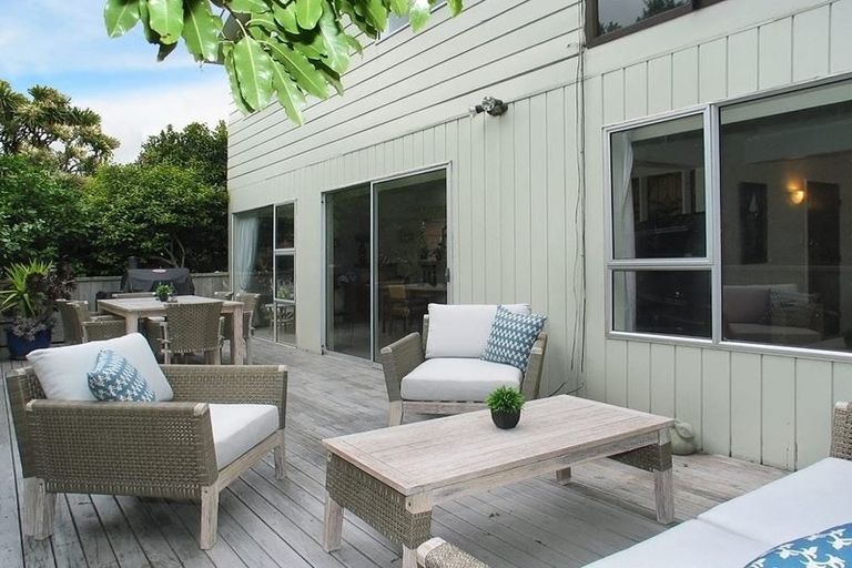 Photo of property in 9 Keel Place, Whitby, Porirua, 5024