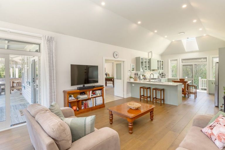 Photo of property in 104 Kuratawhiti Street, Greytown, 5794