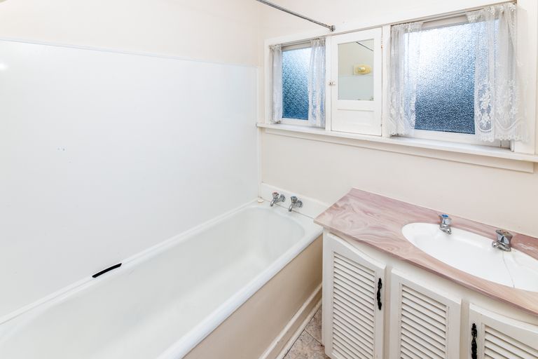 Photo of property in 1/395 Linwood Avenue, Bromley, Christchurch, 8062