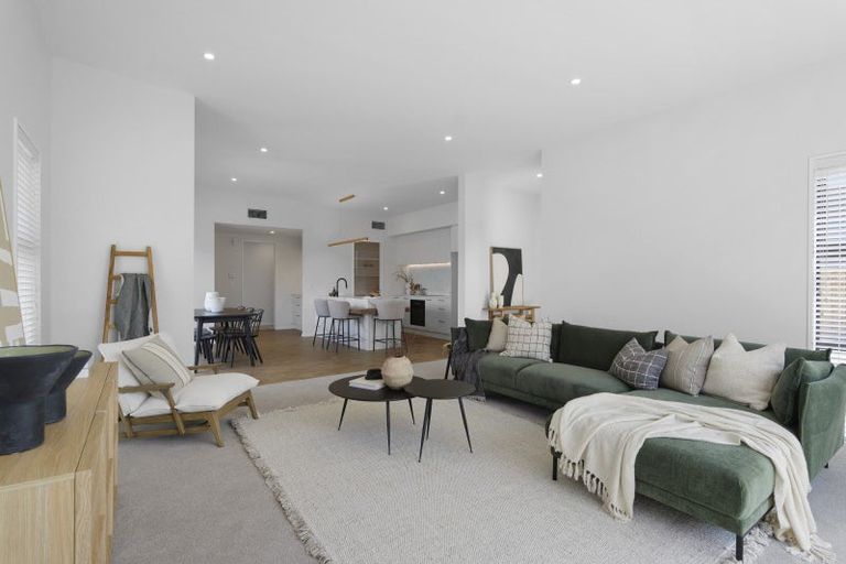 Photo of property in 15 Perehia Mews, Marshland, Christchurch, 8083