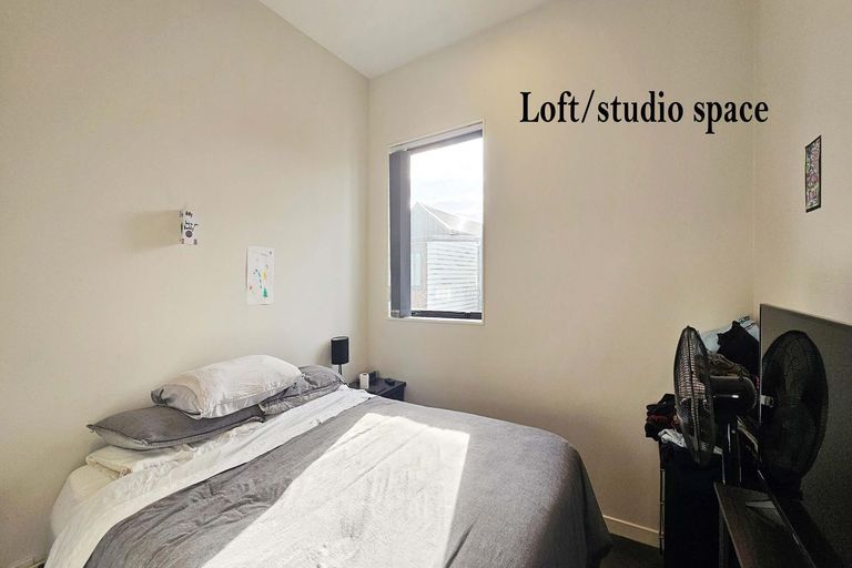 Photo of property in 23 Fredrick Hanson Road, Papakura, 2110