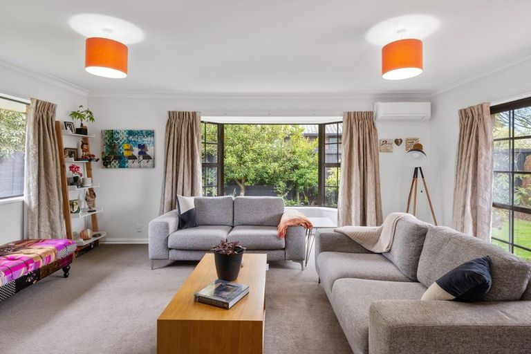 Photo of property in 2/84 Memorial Avenue, Ilam, Christchurch, 8053