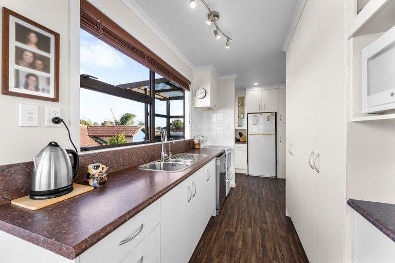 Photo of property in 5 Taihiki Road, Clarks Beach, 2122