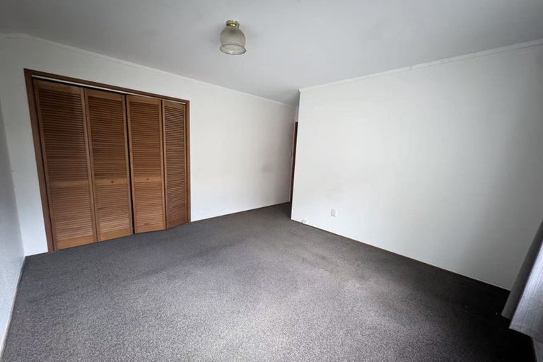 Photo of property in 27 Oaktree Avenue, Browns Bay, Auckland, 0630