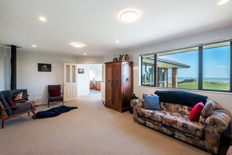 Photo of property in 16 Oyster Road West, Kaukapakapa, Warkworth, 0984