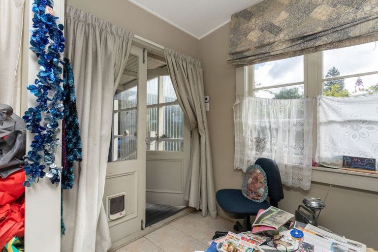 Photo of property in 12 Grant Street, Dannevirke, 4930