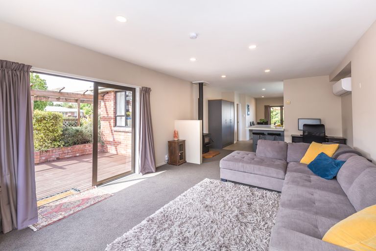 Photo of property in 78 Daniels Road, Redwood, Christchurch, 8051