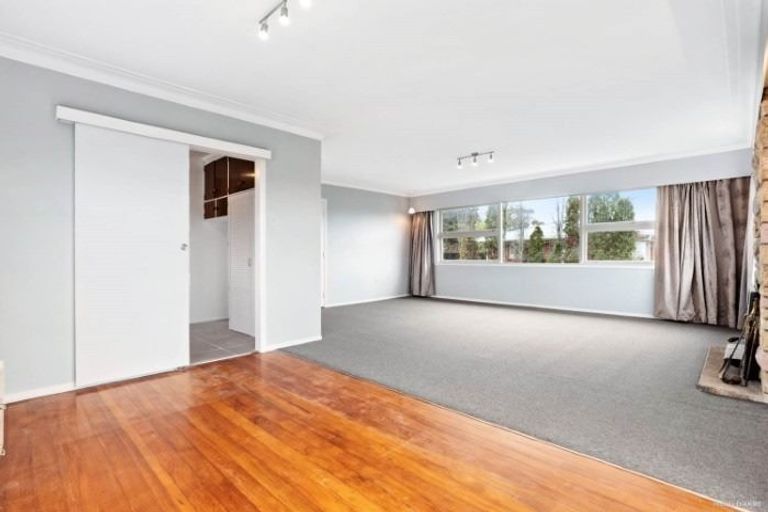 Photo of property in 16 Chequers Avenue, Glenfield, Auckland, 0629