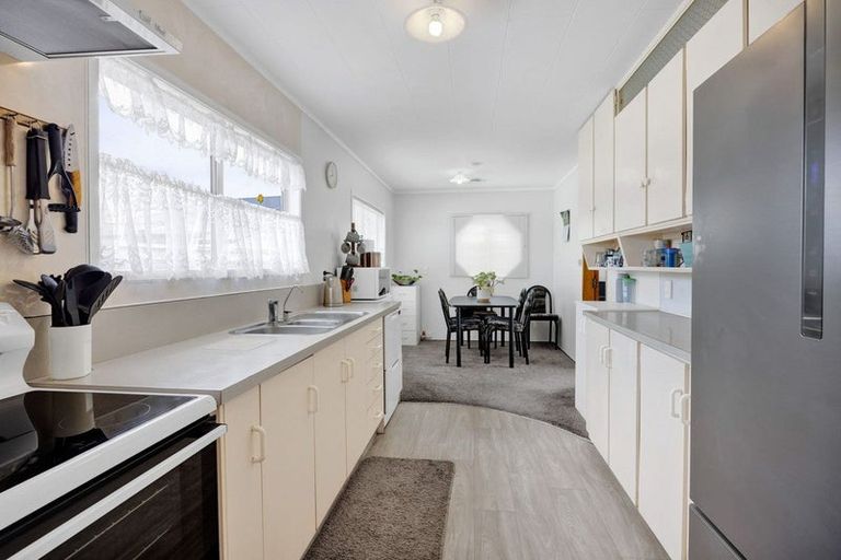 Photo of property in 48a Collins Street, Hawera, 4610