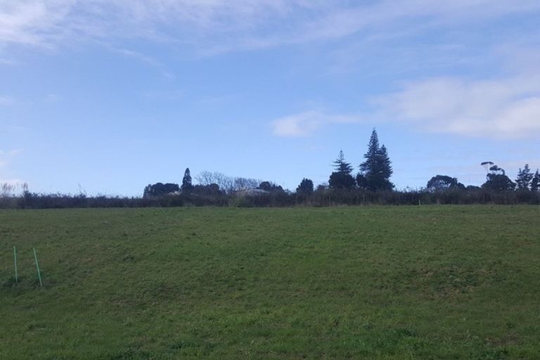 Photo of property in 14 Fisk Road, Pukekohe, 2120