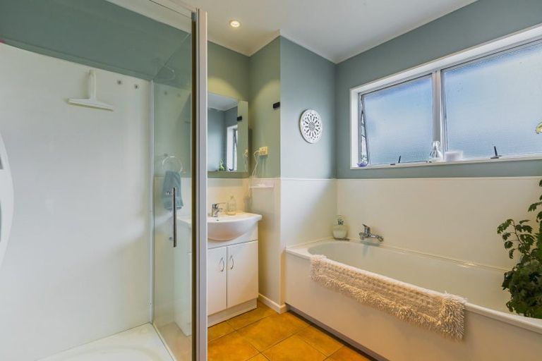 Photo of property in 34 Mcgreevy Street, Waipawa, 4210