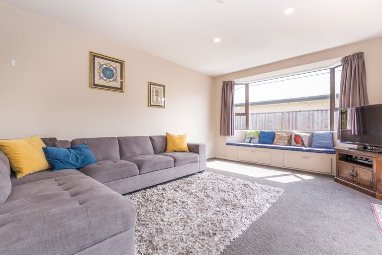 Photo of property in 78 Daniels Road, Redwood, Christchurch, 8051